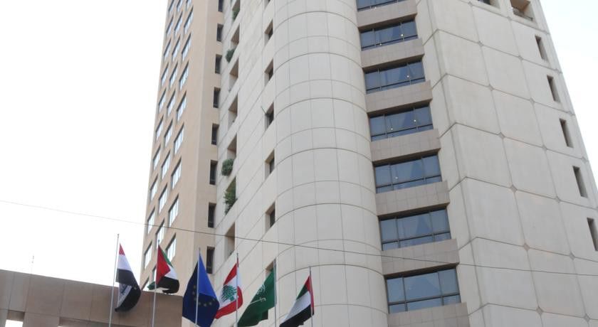 Готель Ramada Plaza By Wyndham Beirut Raouche Екстер'єр фото