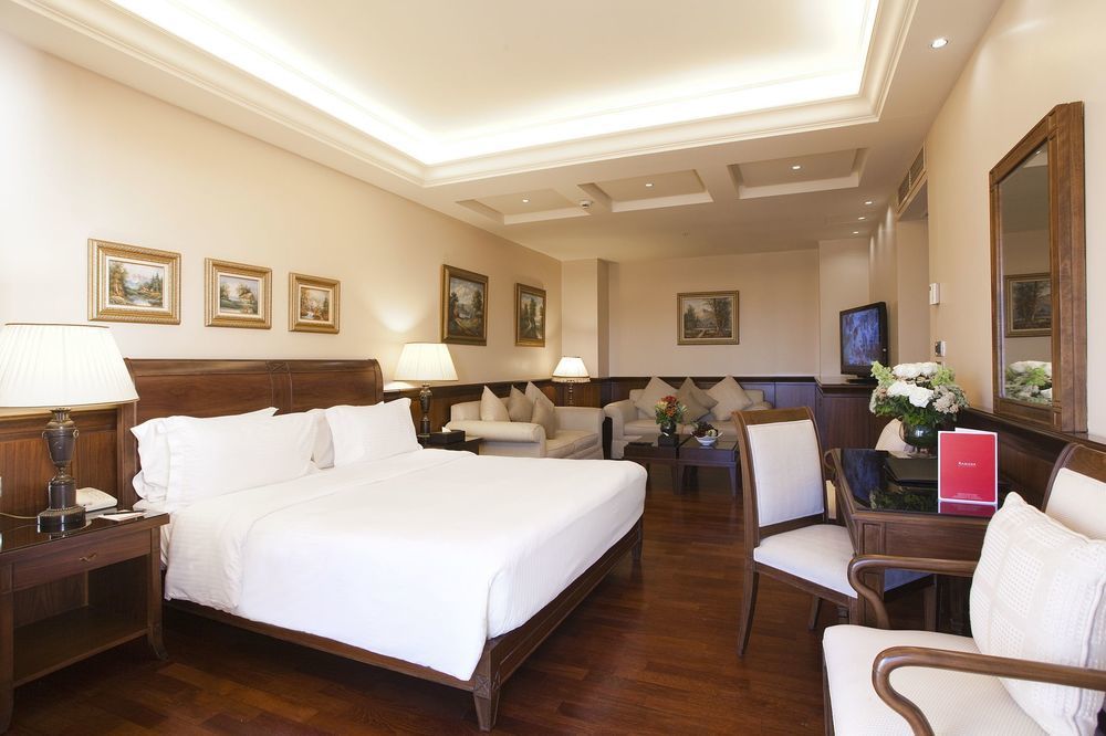 Готель Ramada Plaza By Wyndham Beirut Raouche Екстер'єр фото